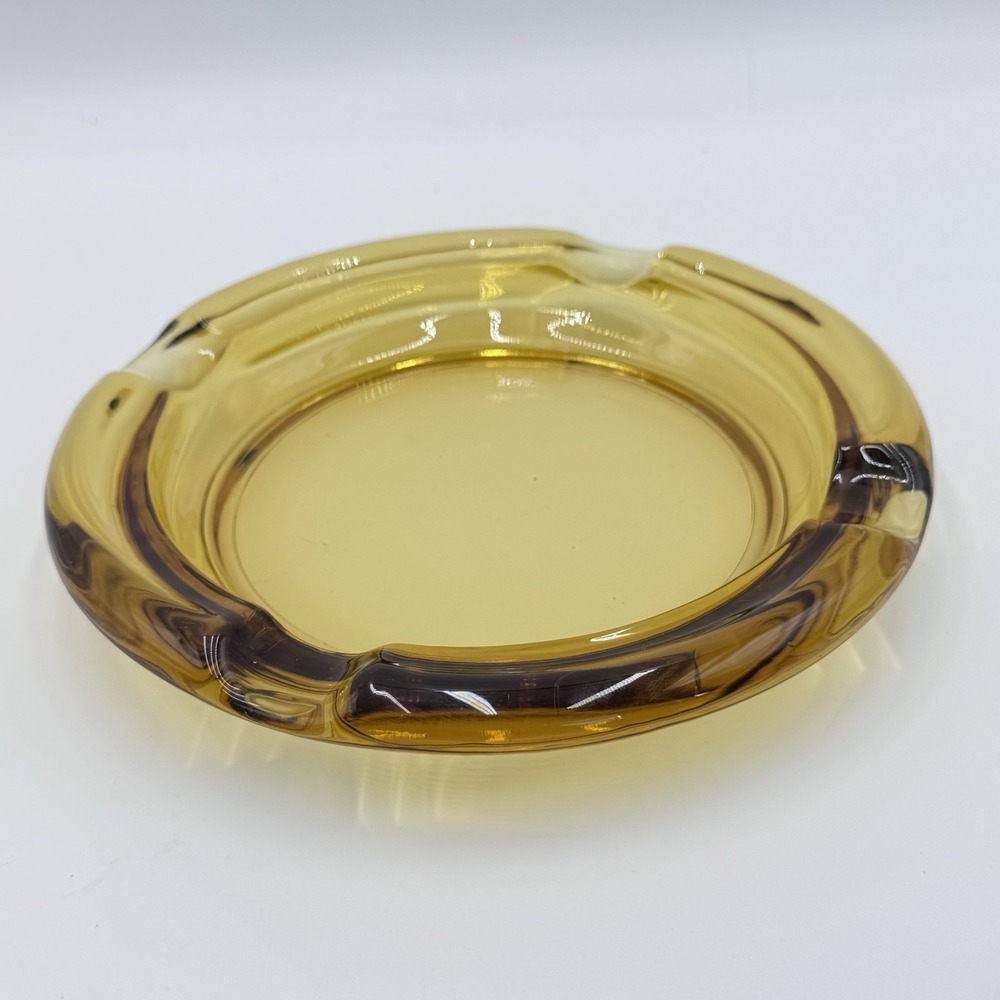 VTG Round Light Amber Glass Ashtray MCM 4 Cigar/Cigarette Retro Large 8" Rare